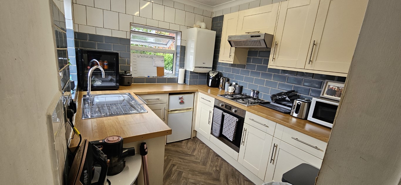 Retail/Shop in Derby - photo 3